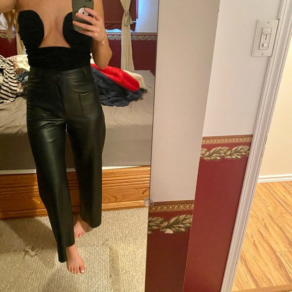 Brand new with tags velvet curved body suit - Picture 4 of 6